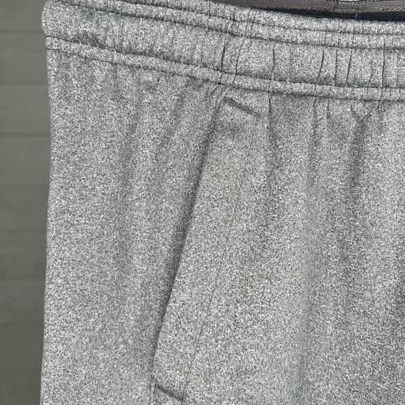 Under Armour men’s gray Loose Coldgear joggers size Large - Picture 3 of 5